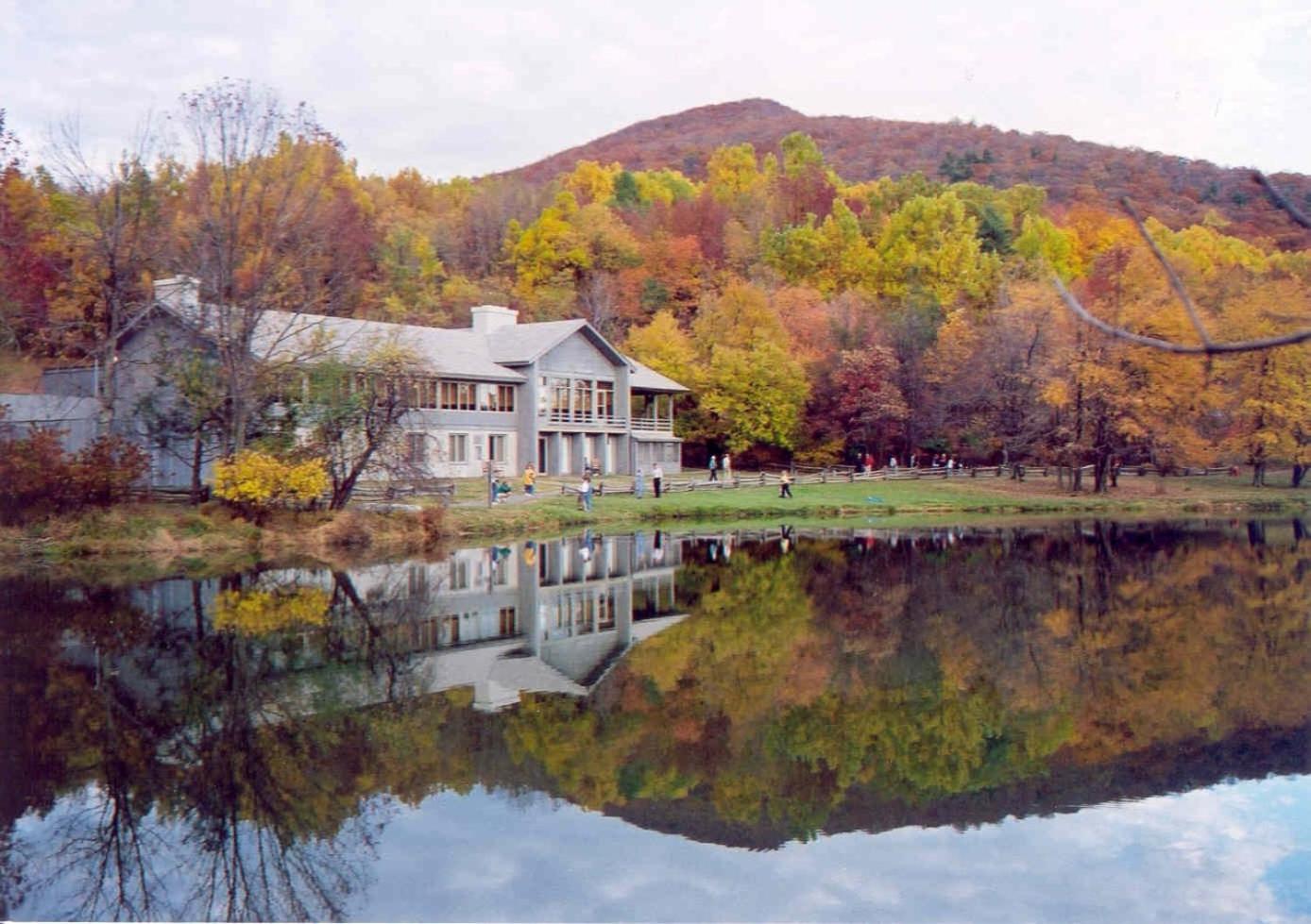 Peaks Of Otter Lodge Bedford Exterior photo